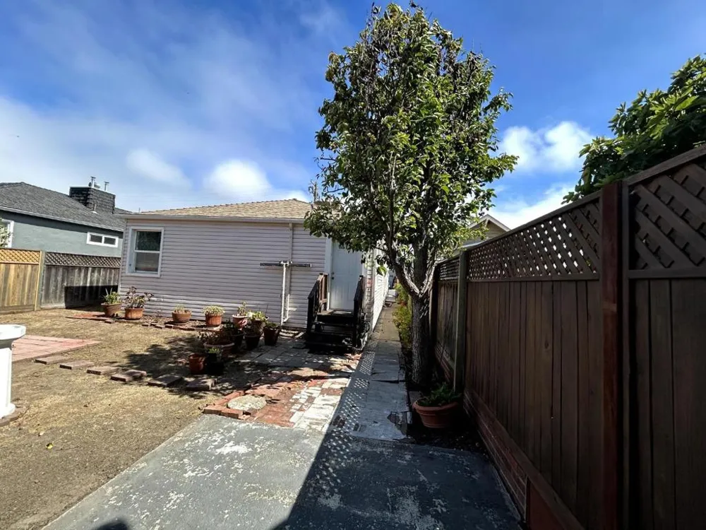 3116 Nevin Avenue Richmond, CA 94804