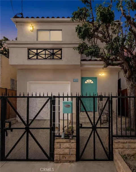 706 Amador