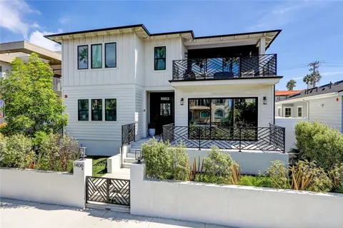 1406 S Catalina #B