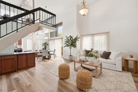 18433 Hatteras #507