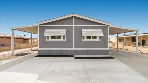 228 La Paloma Avenue