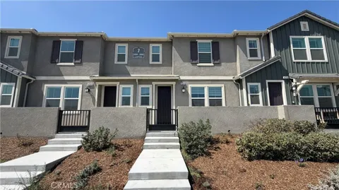 4258 S Laguna