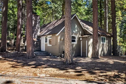 27917 Squirrel Lane