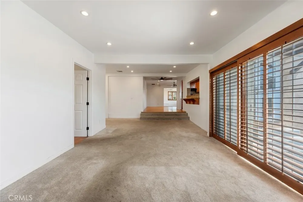 2903 Lincoln Burbank, CA 91504