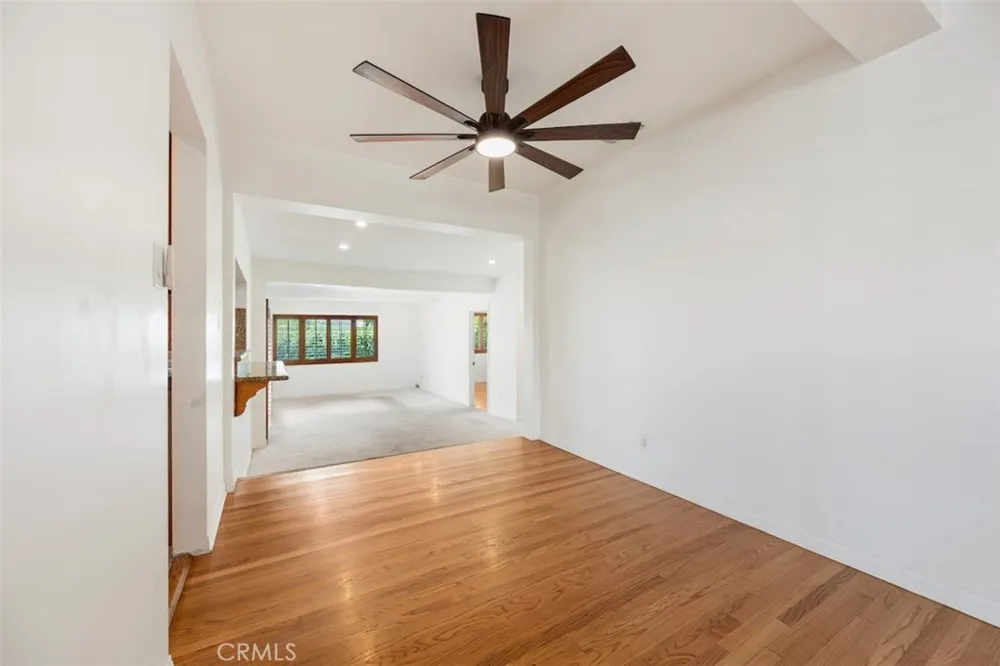 2903 Lincoln Burbank, CA 91504