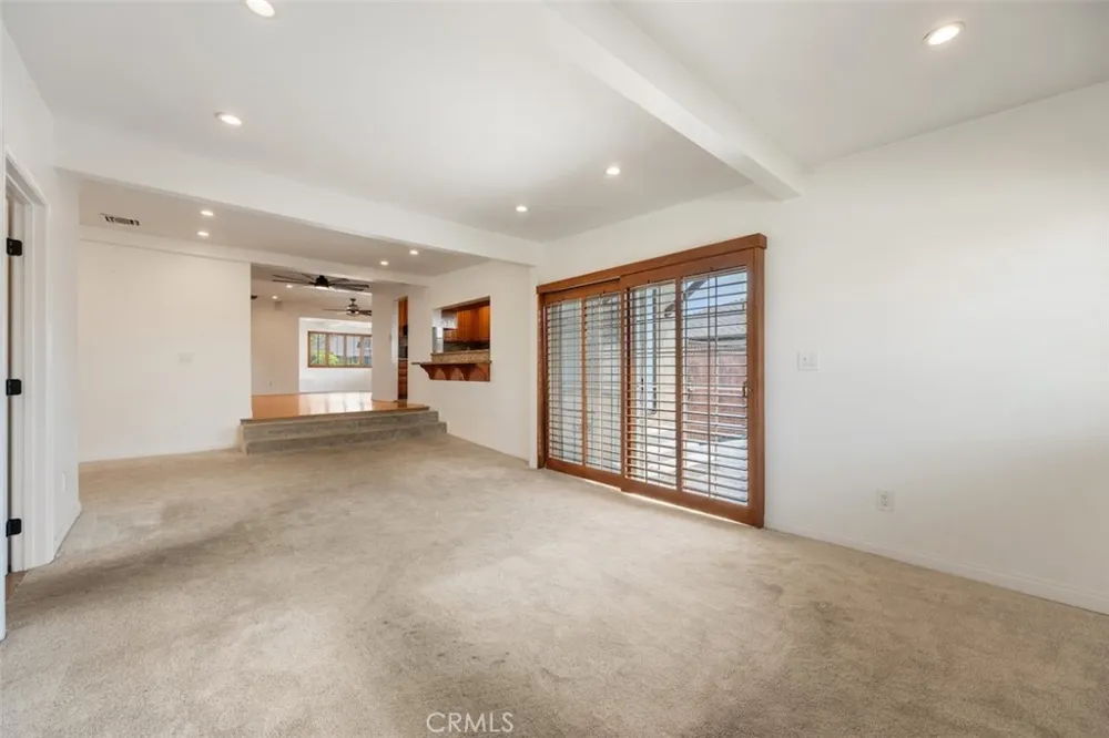 2903 Lincoln Burbank, CA 91504