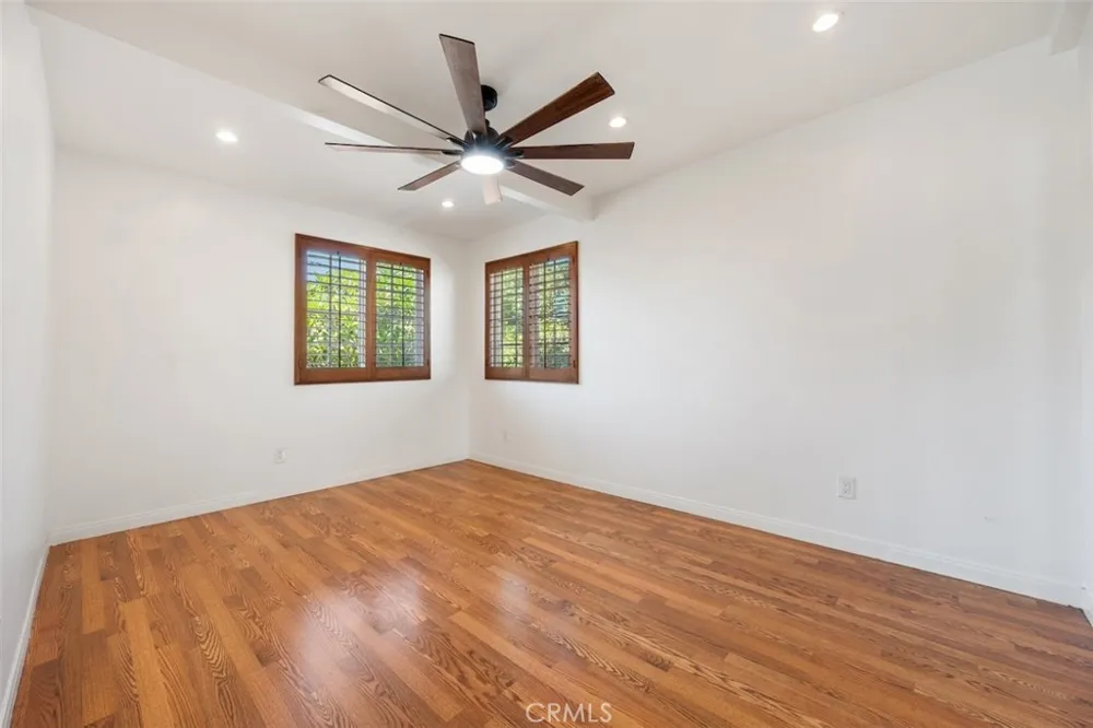 2903 Lincoln Burbank, CA 91504