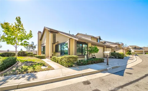 2415 Applewood Circle