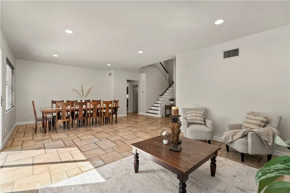 22 River Rock Court Azusa, CA 91702