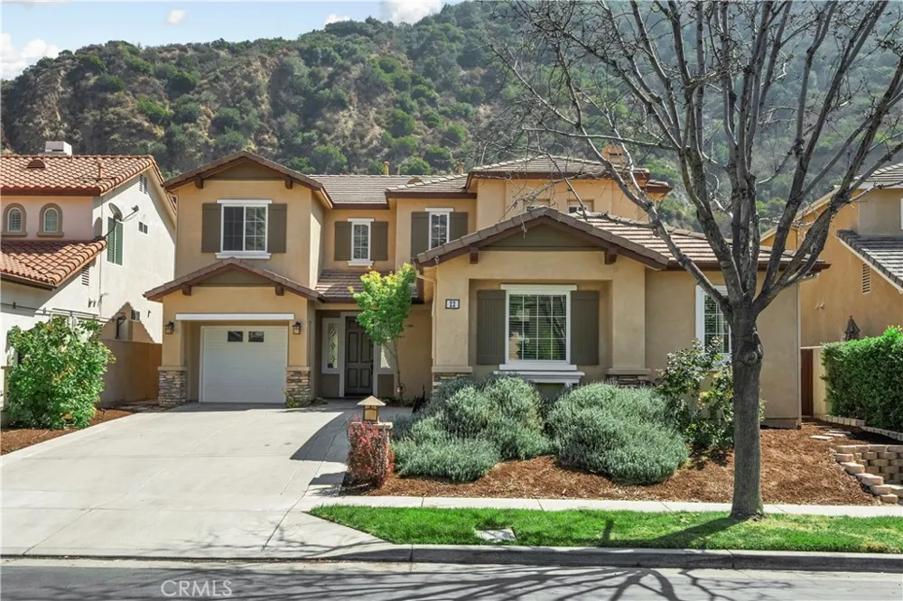 22 River Rock Court Azusa, CA 91702