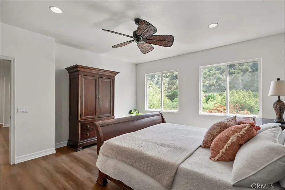 22 River Rock Court Azusa, CA 91702