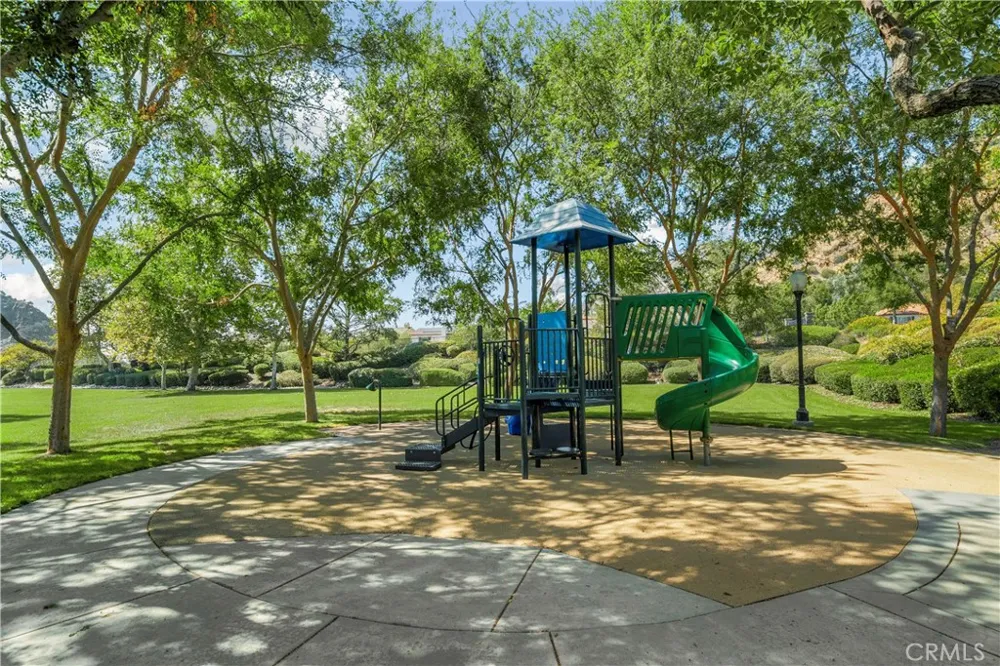 22 River Rock Court Azusa, CA 91702