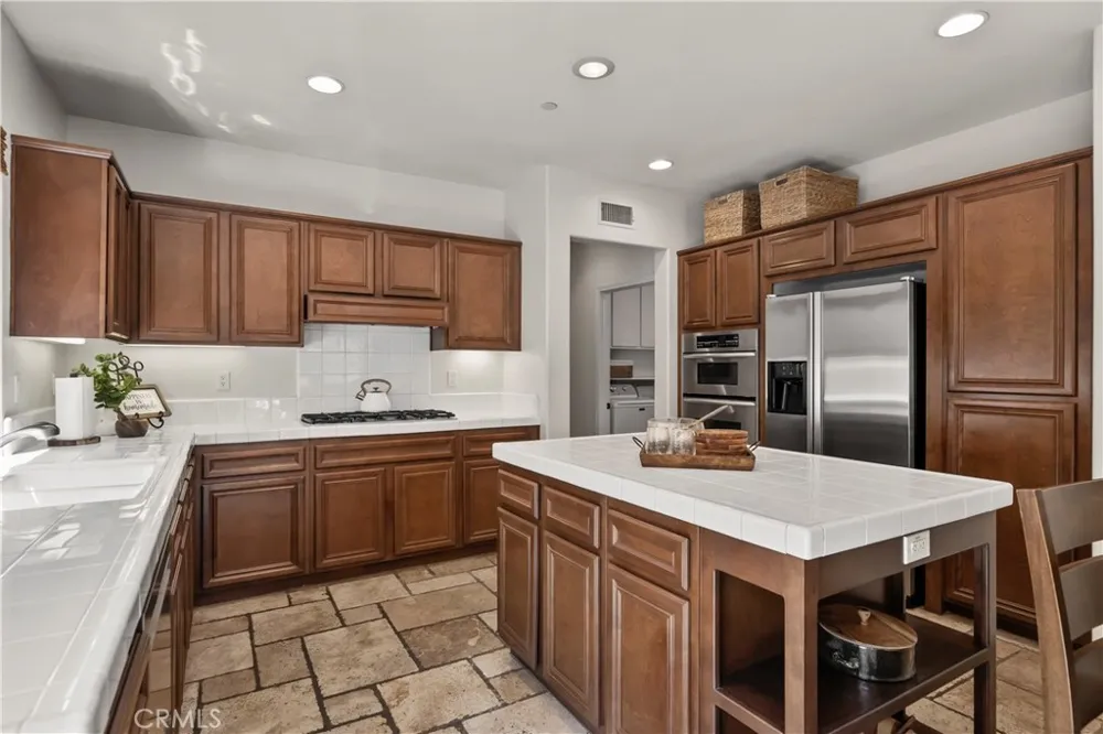 22 River Rock Court Azusa, CA 91702
