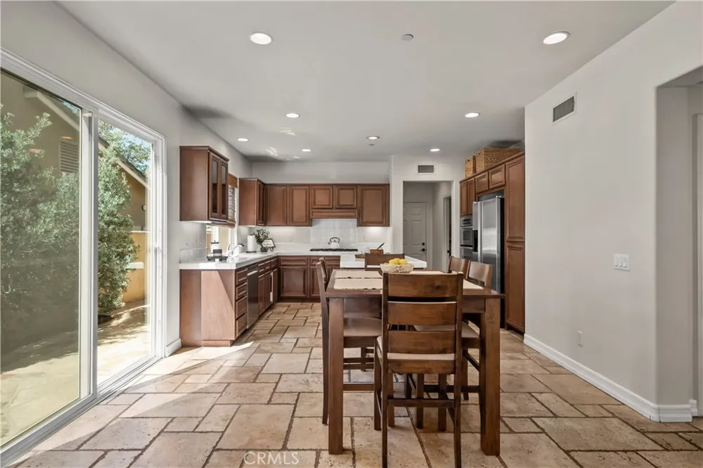 22 River Rock Court Azusa, CA 91702