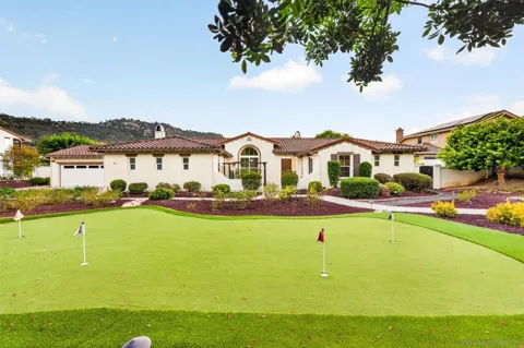 14713 Interlachen Ter