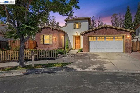 1135 Blue Spur Cir