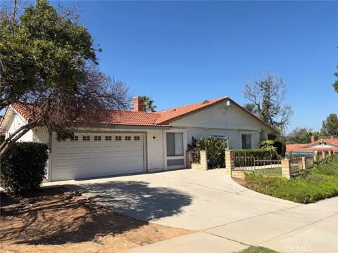 538 Iris Street