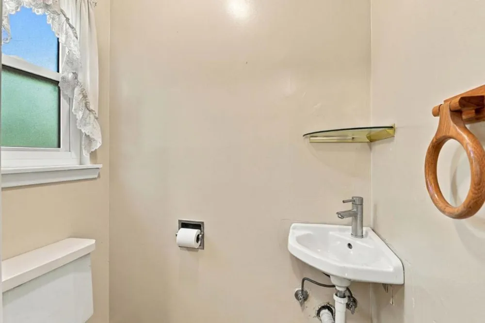 1010 S Baywood Avenue San Jose, CA 95128
