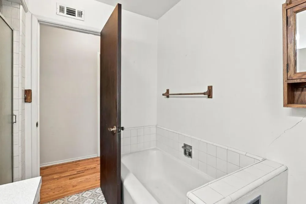 1010 S Baywood Avenue San Jose, CA 95128