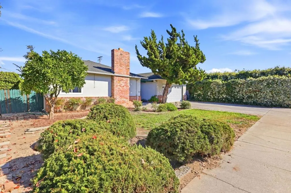 1010 S Baywood Avenue San Jose, CA 95128