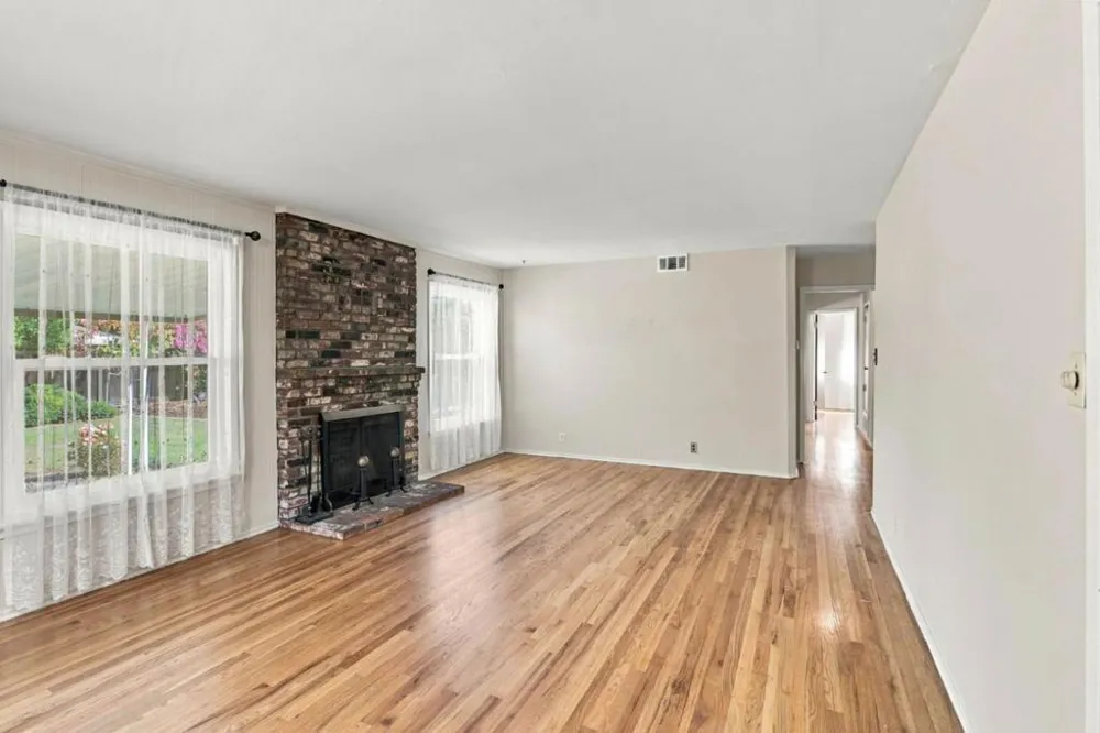 1010 S Baywood Avenue San Jose, CA 95128