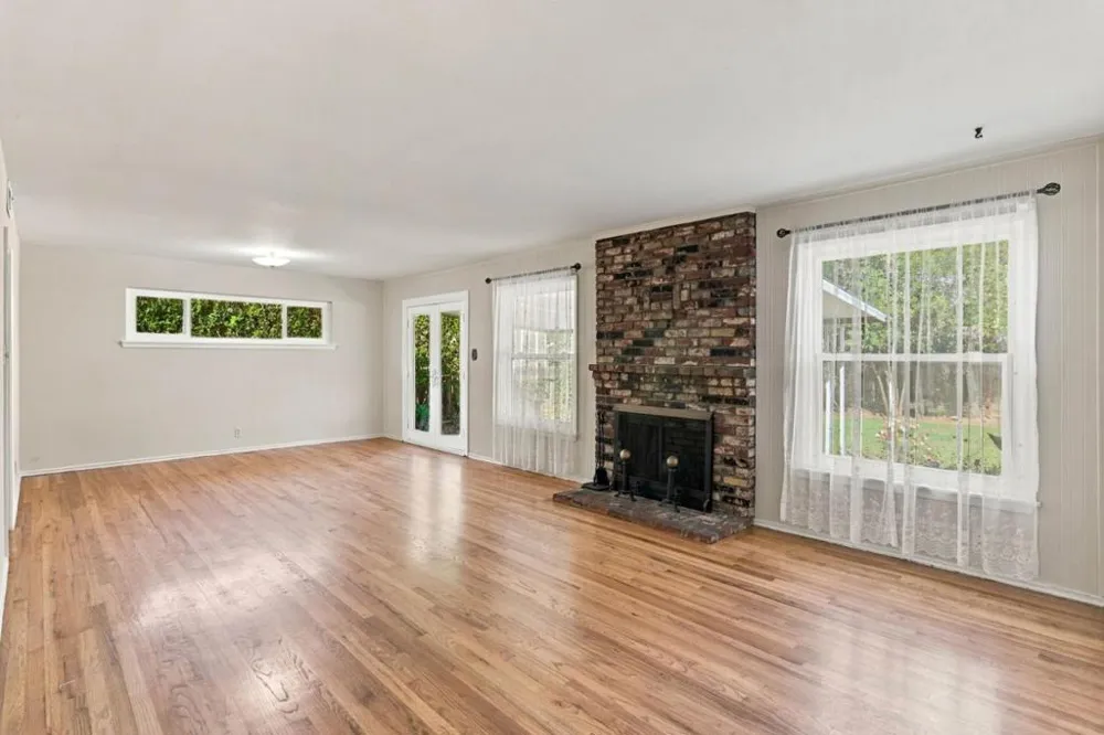 1010 S Baywood Avenue San Jose, CA 95128