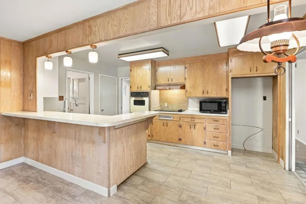 1010 S Baywood Avenue San Jose, CA 95128