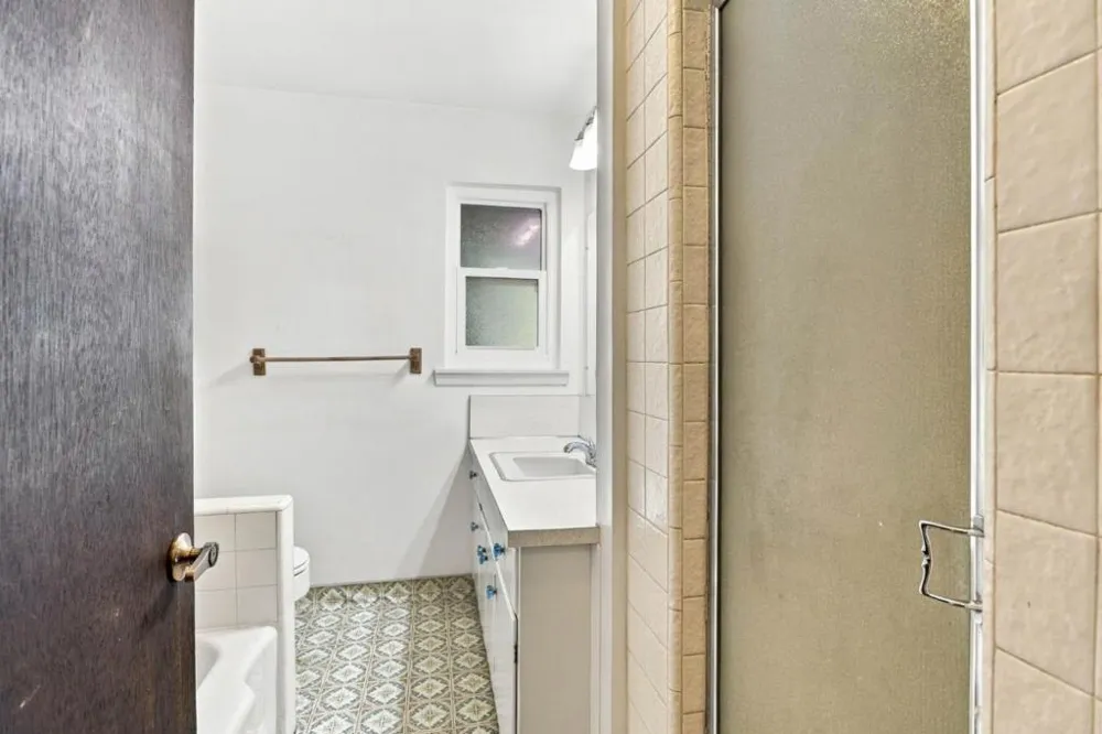1010 S Baywood Avenue San Jose, CA 95128