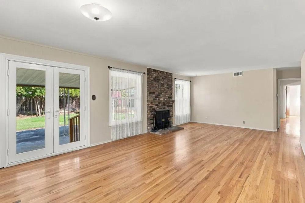 1010 S Baywood Avenue San Jose, CA 95128