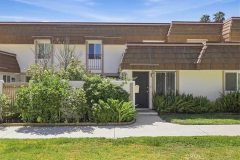 10445 Larwin unit 3 #3