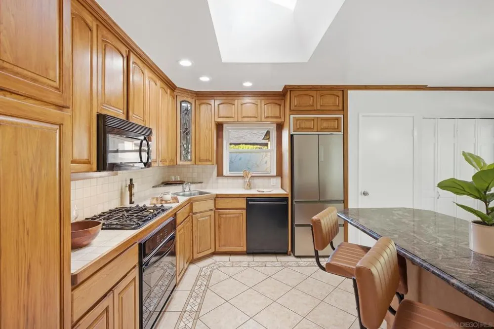 6111 Amarillo La Mesa, CA 91942