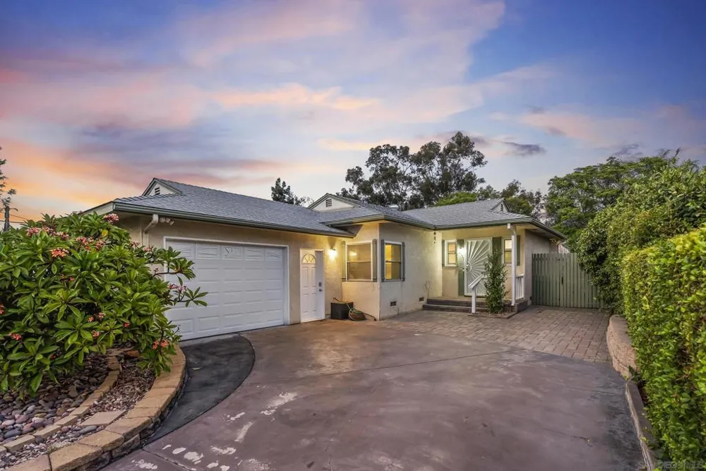 6111 Amarillo La Mesa, CA 91942