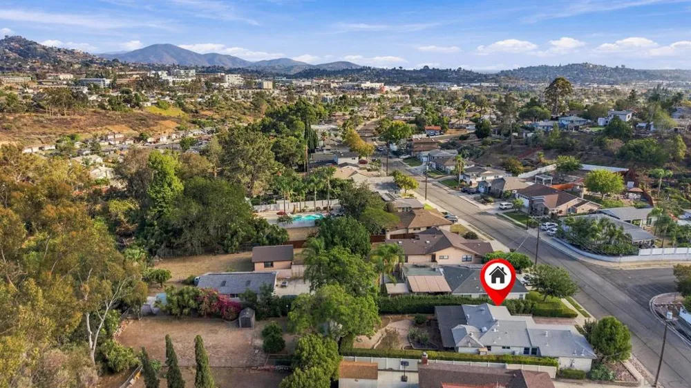 6111 Amarillo La Mesa, CA 91942