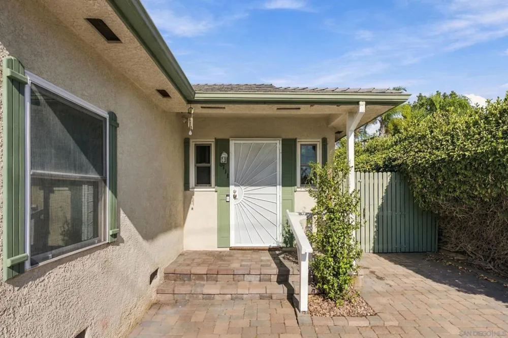 6111 Amarillo La Mesa, CA 91942