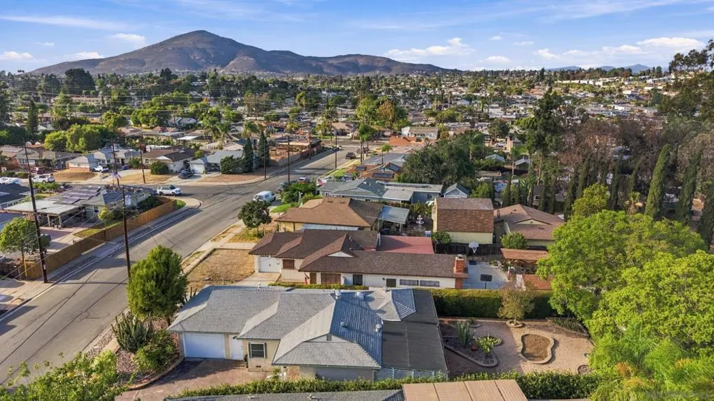 6111 Amarillo La Mesa, CA 91942