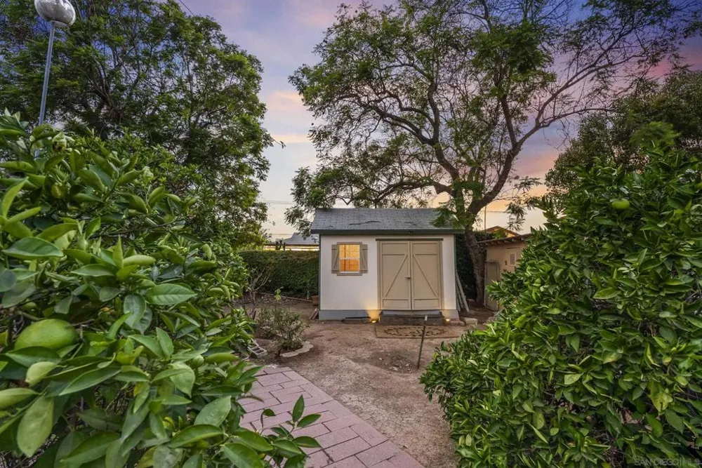 6111 Amarillo La Mesa, CA 91942