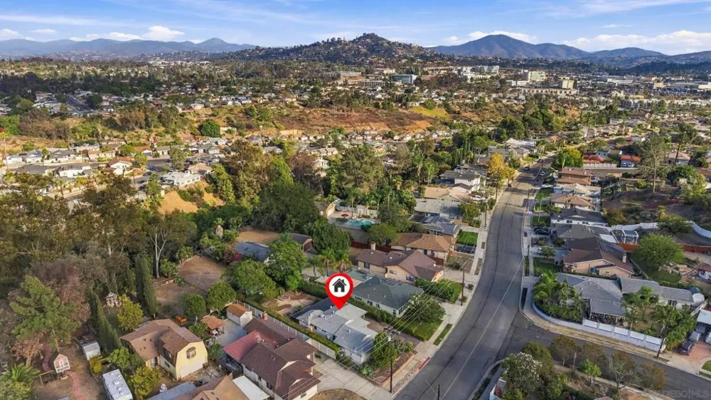 6111 Amarillo La Mesa, CA 91942