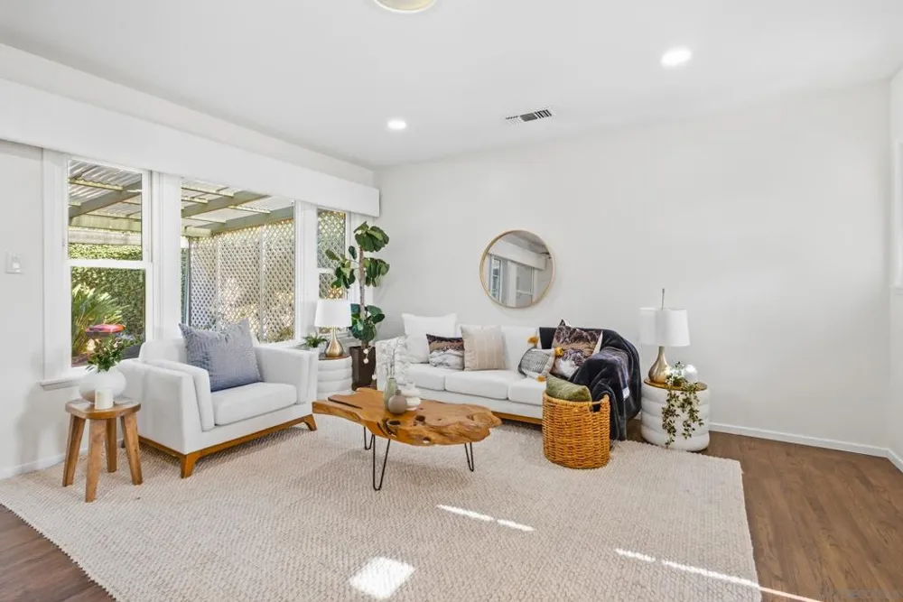 6111 Amarillo La Mesa, CA 91942