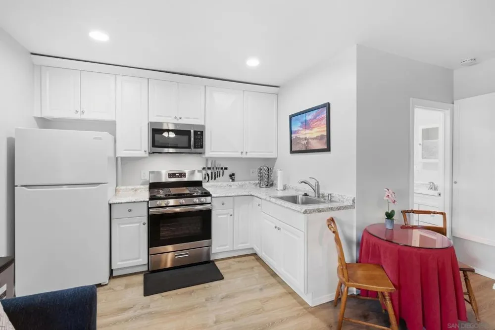 6111 Amarillo La Mesa, CA 91942
