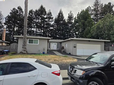 625 Whitehall Cir