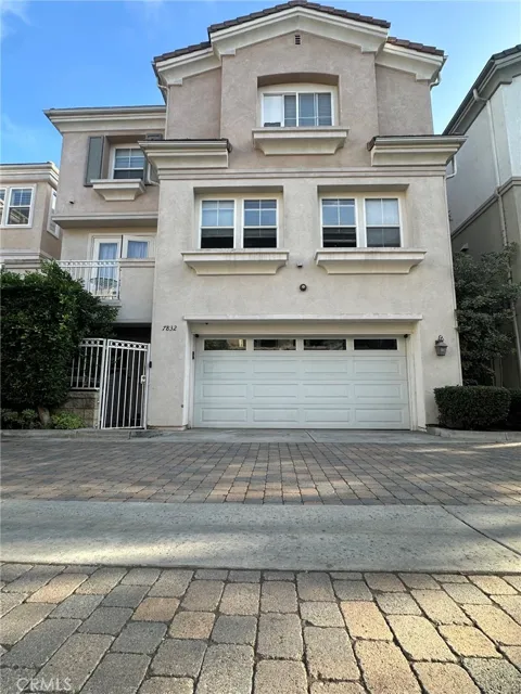 7832 Daisy Circle