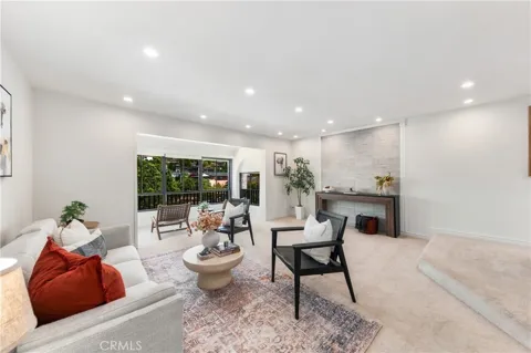 2530 Clairemont Drive #301