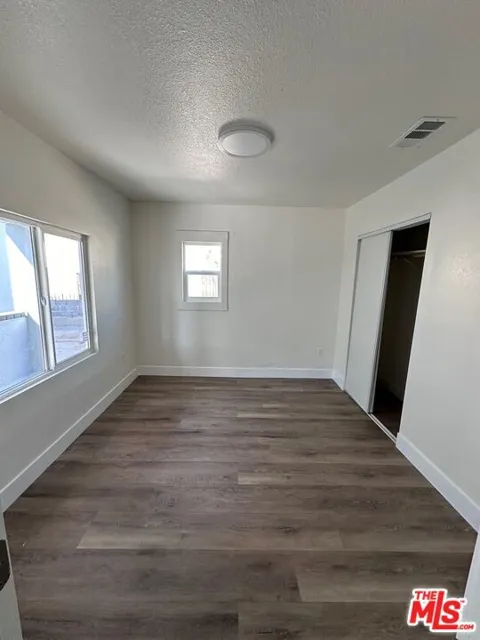 1238 Mariposa Avenue
