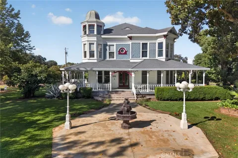 2690 S Villa