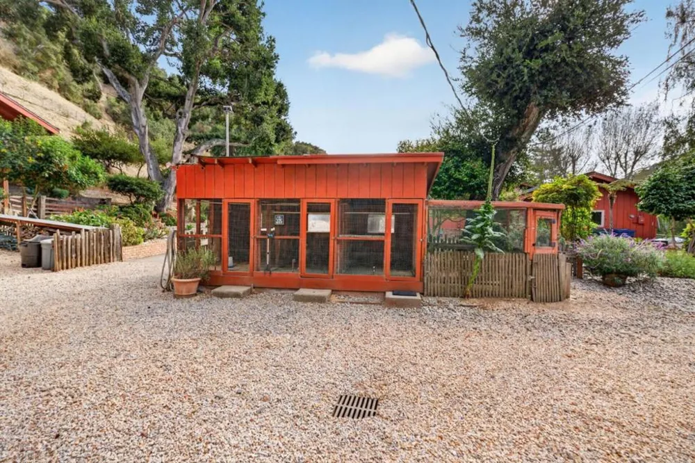 125 Old Stage Road Salinas, CA 93908