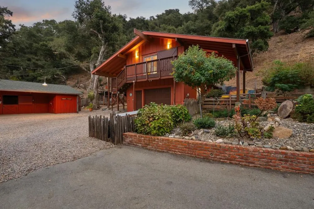 125 Old Stage Road Salinas, CA 93908
