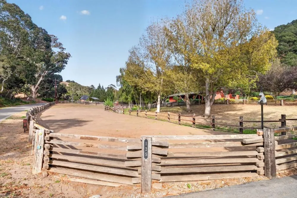 125 Old Stage Road Salinas, CA 93908