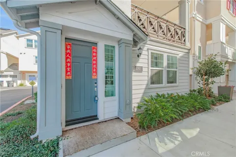 1092 N Anaheim Blvd #1