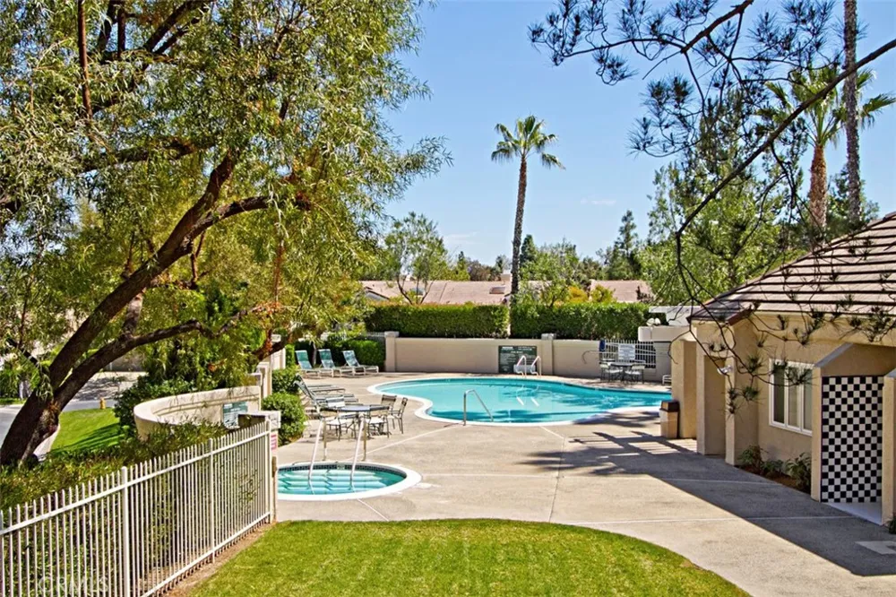 22499 Bear Creek Drive S Murrieta, CA 92562
