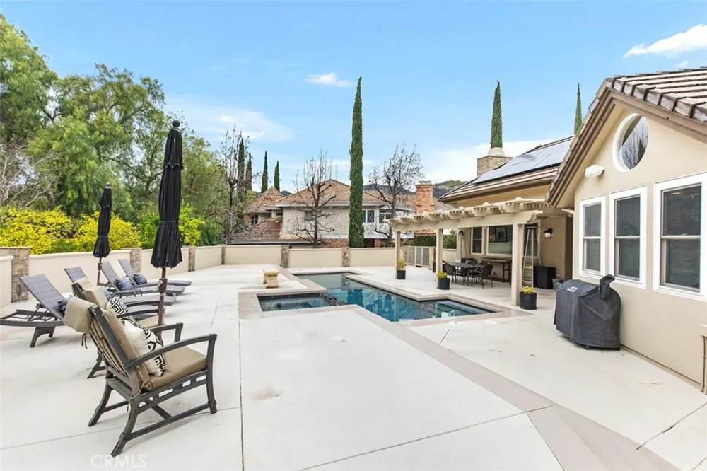 22499 Bear Creek Drive S Murrieta, CA 92562
